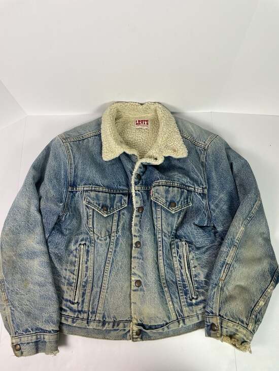 Vintage 80s Levi's San Francisco Sherpa Lined Denim Trucker Jacket Made in USA